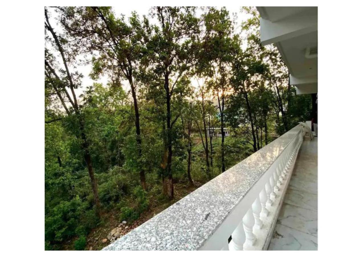 Casablanca 5Bhk Villa เดห์ราดุน ภายนอก รูปภาพ