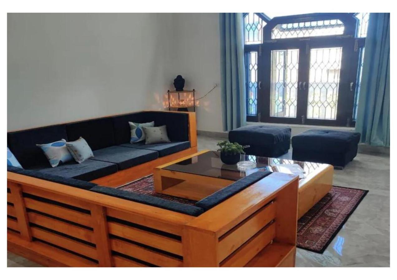 Casablanca 5Bhk Villa เดห์ราดุน ภายนอก รูปภาพ